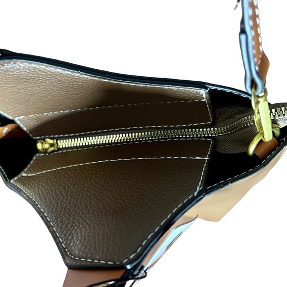 Jelly Yoo Crossbody - Picture 3 of 8